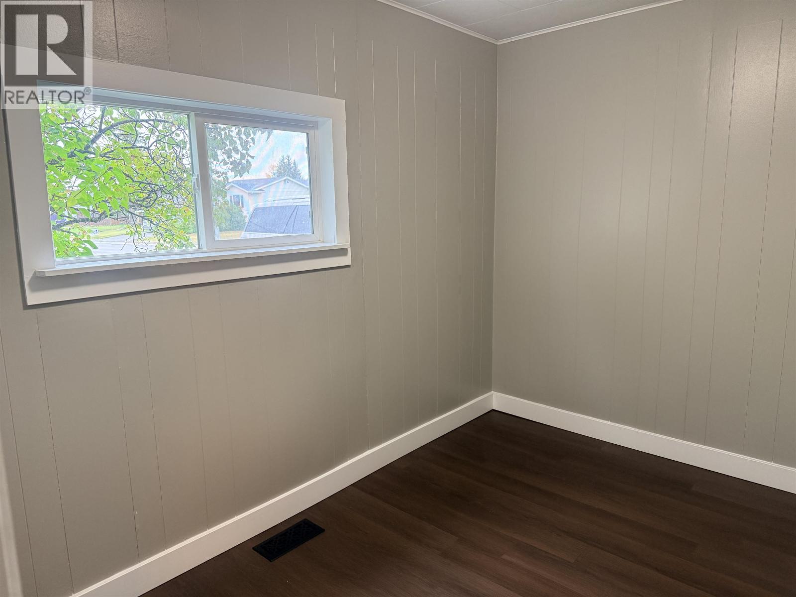9203 104 AVENUE - Image 12