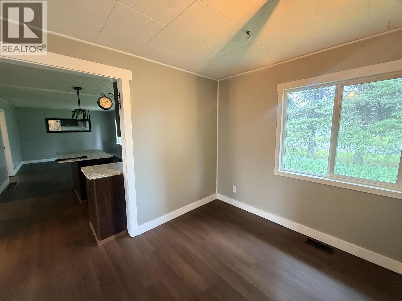 9203 104 AVENUE - 13