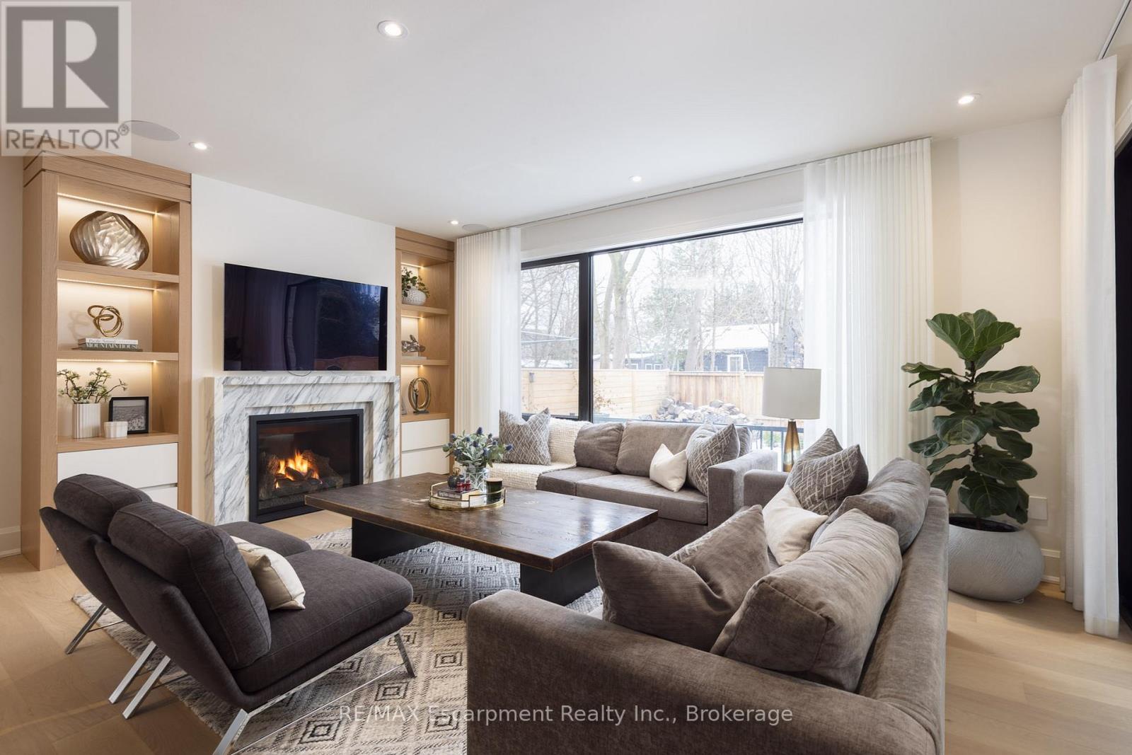 540 PATRICIA DRIVE - 14