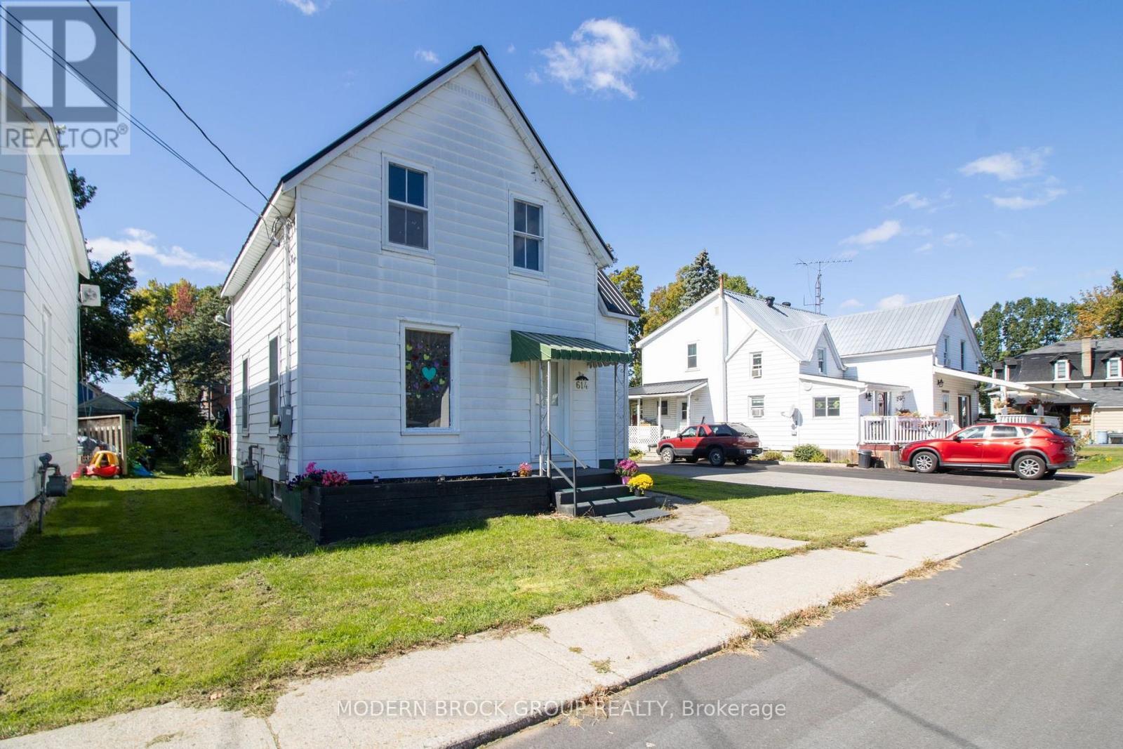 614 EAST STREET, Edwardsburgh/Cardinal — photo 3