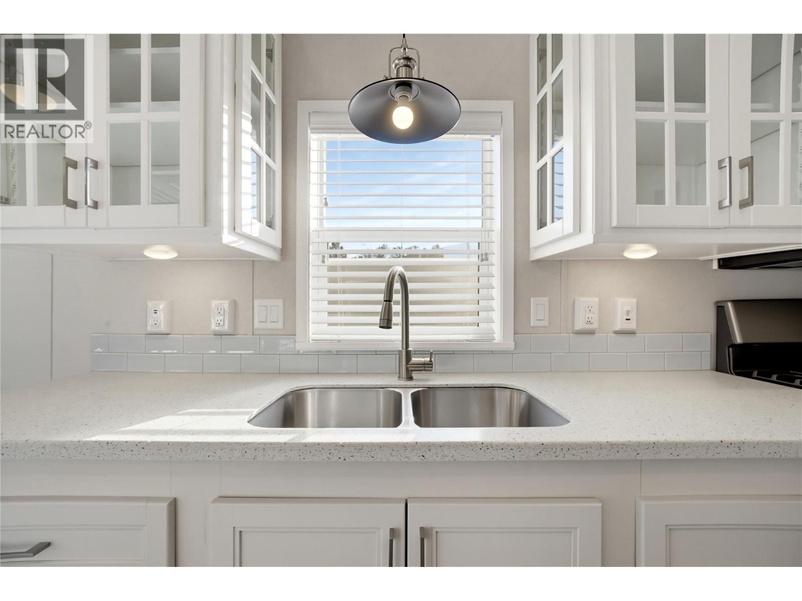 68 1383 Silver Sands Road, Sicamous
