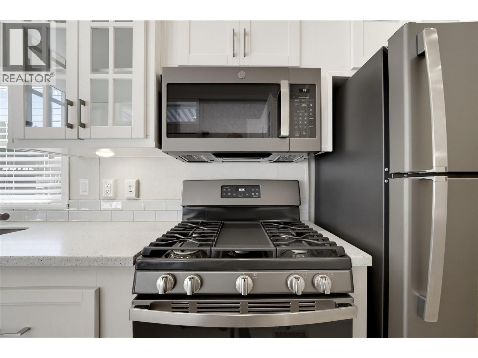 68 1383 Silver Sands Road, Sicamous