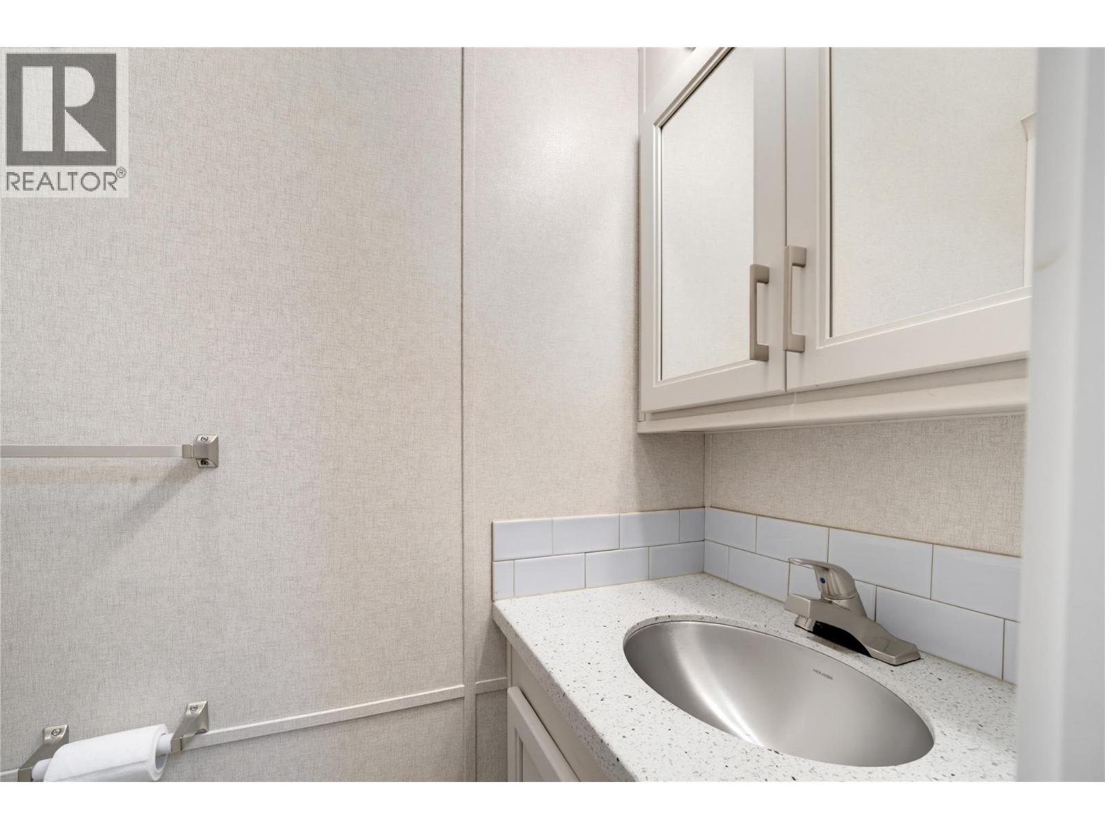 68 1383 Silver Sands Road, Sicamous