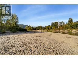 1383 Silver Sands Road Unit# 68, Sicamous, BC V0E2V4 Photo 11