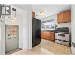 4pc Bathroom - 79 Dumbarton Street, Guelph, ON N1E3T5 Photo 11