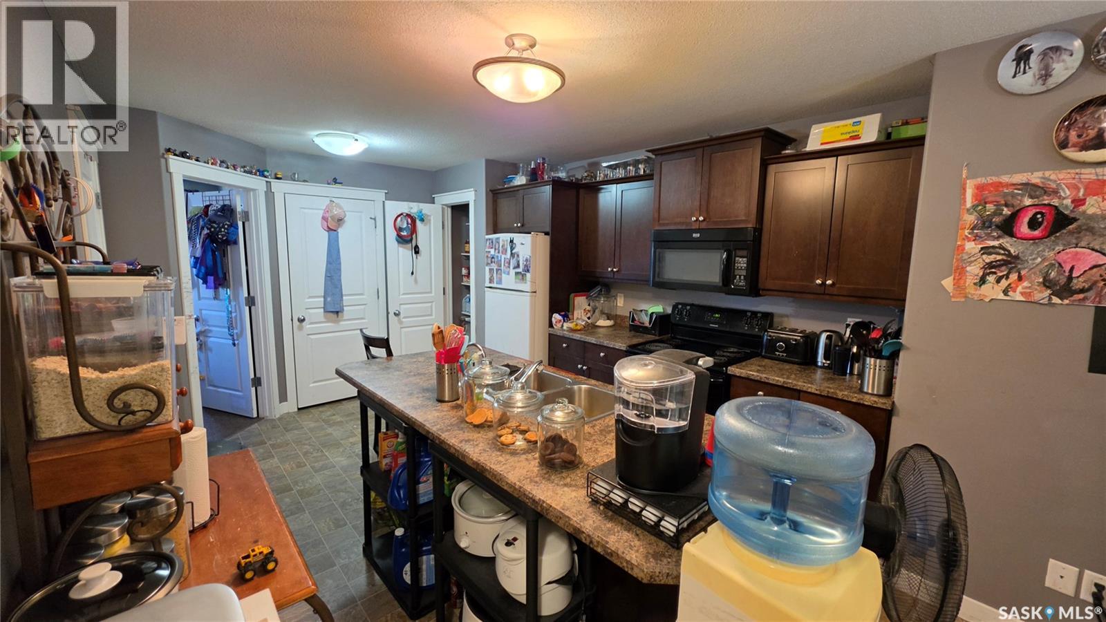 463 Halifax STREET - 4