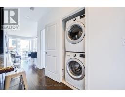 1006 - 500 St Clair Avenue W, Toronto, ON M6C1A8 Photo 9