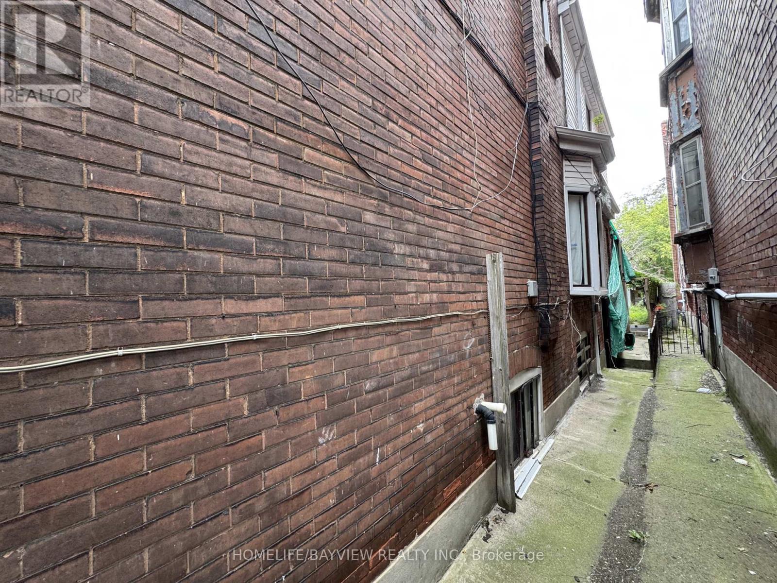 539 LANSDOWNE AVENUE, Toronto (Dufferin Grove) — photo 2