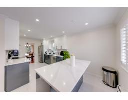 7069 144 Street, Surrey, BC V3W5S1 Photo 8