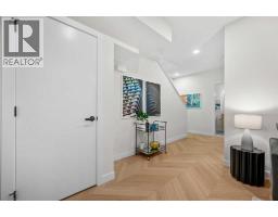 2061 Vantage Way SW - photo 36
