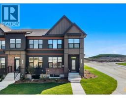 2061 Vantage Way SW - photo 1