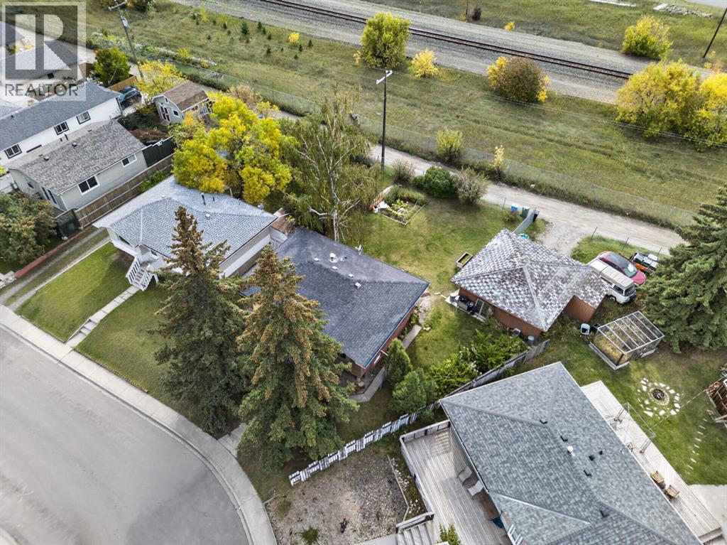 3723 Bow Anne Road NW - 5