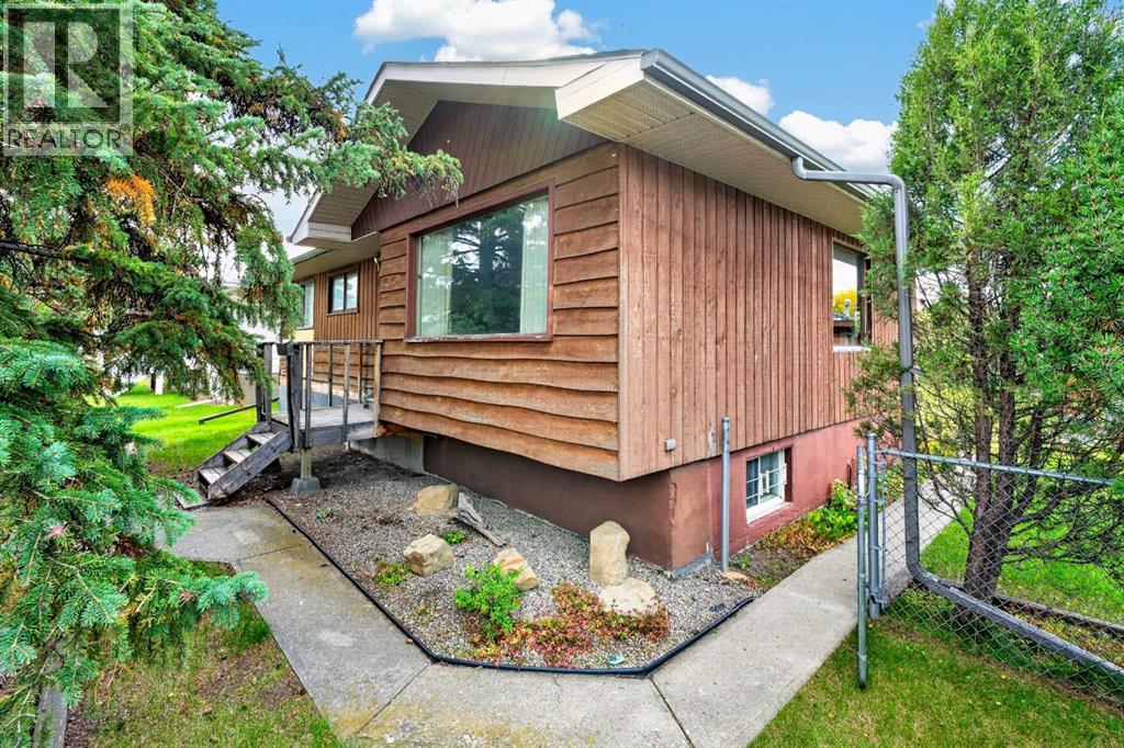 3723 Bow Anne Road NW - 2