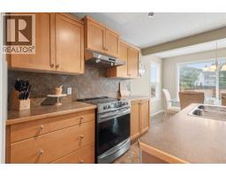 4pc Bathroom - 10 Cranfield Park Se, Calgary, AB T3M1B2 Photo 11