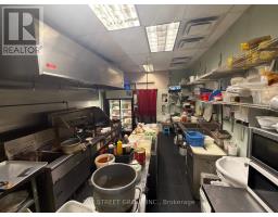2 - 1065 Davis Drive, Newmarket, ON L3Y2R9 Photo 6