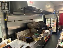 2 - 1065 Davis Drive, Newmarket, ON L3Y2R9 Photo 7