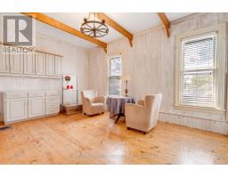 Upper - 2449 Highway 11 N, Oro Medonte, ON L0L2E0 Photo 9