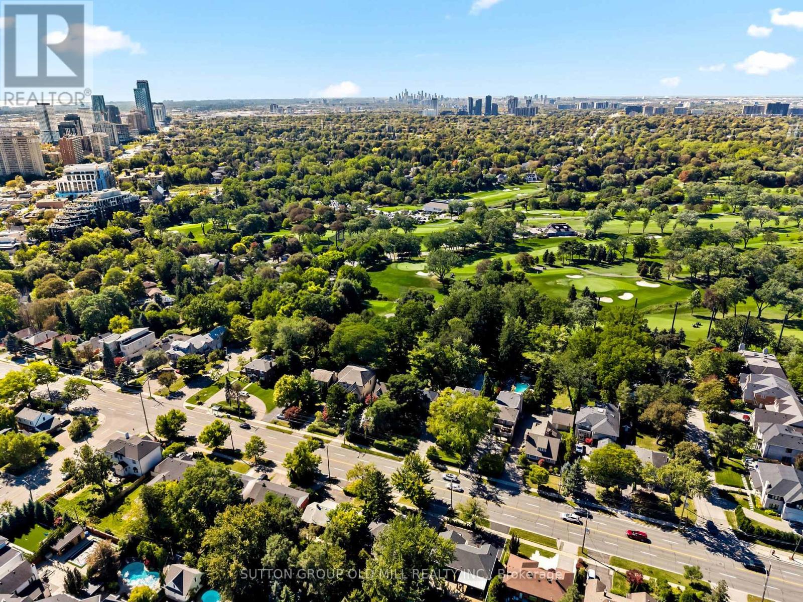1372 ISLINGTON AVENUE - 47
