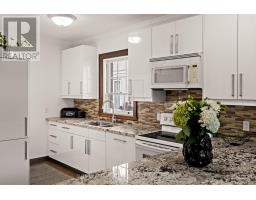 1372 Islington Avenue, Toronto, ON M9A3K6 Photo 14