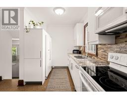 1372 Islington Avenue, Toronto, ON M9A3K6 Photo 15