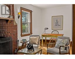Living room - 1372 Islington Avenue, Toronto, ON M9A3K6 Photo 6
