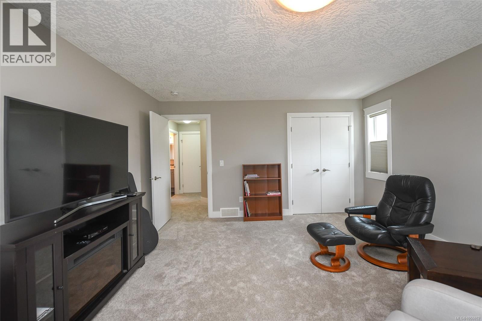 2763 Fife Pl - Image 20