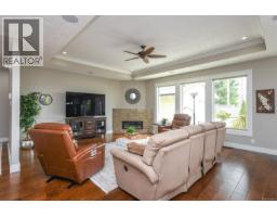 2763 Fife Pl, Courtenay, BC V9N4A6 Photo 18