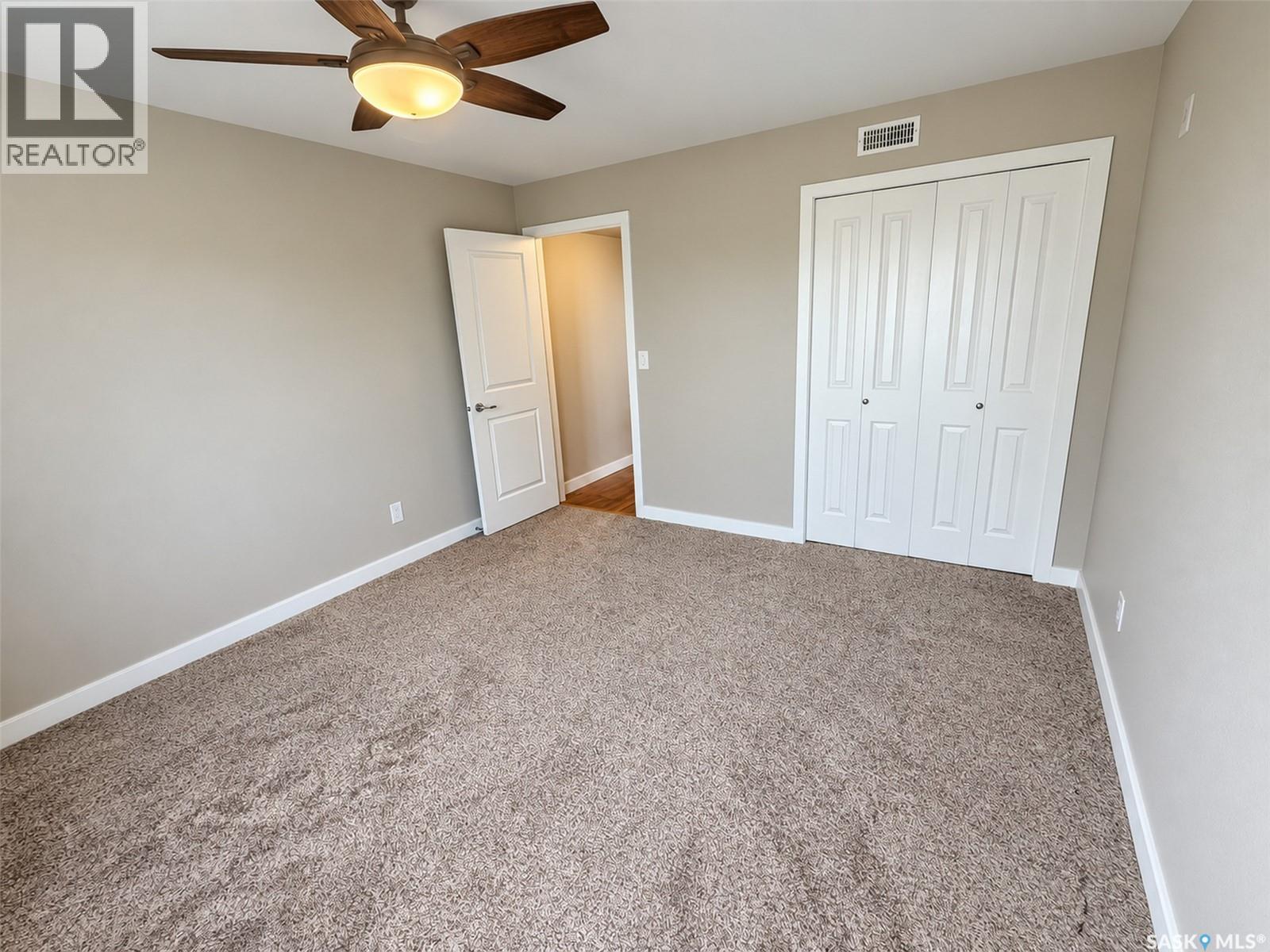 #205 2311 Windsor Park ROAD - 26