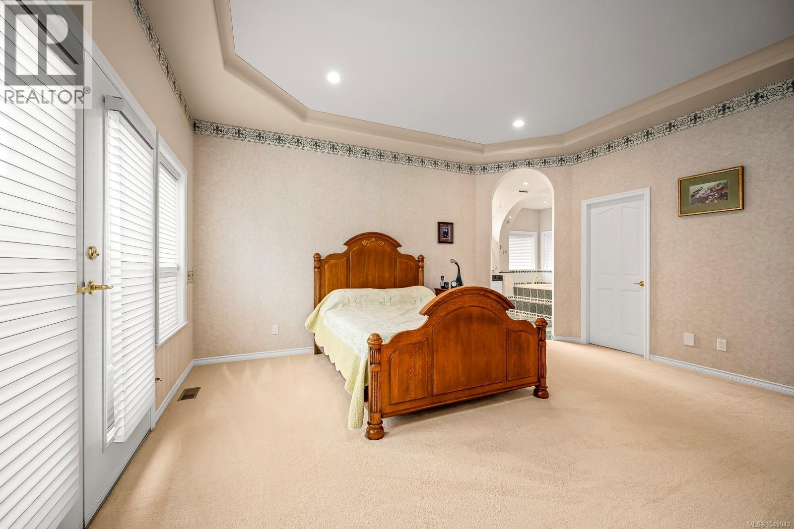 1292 Hudson Rd - 35