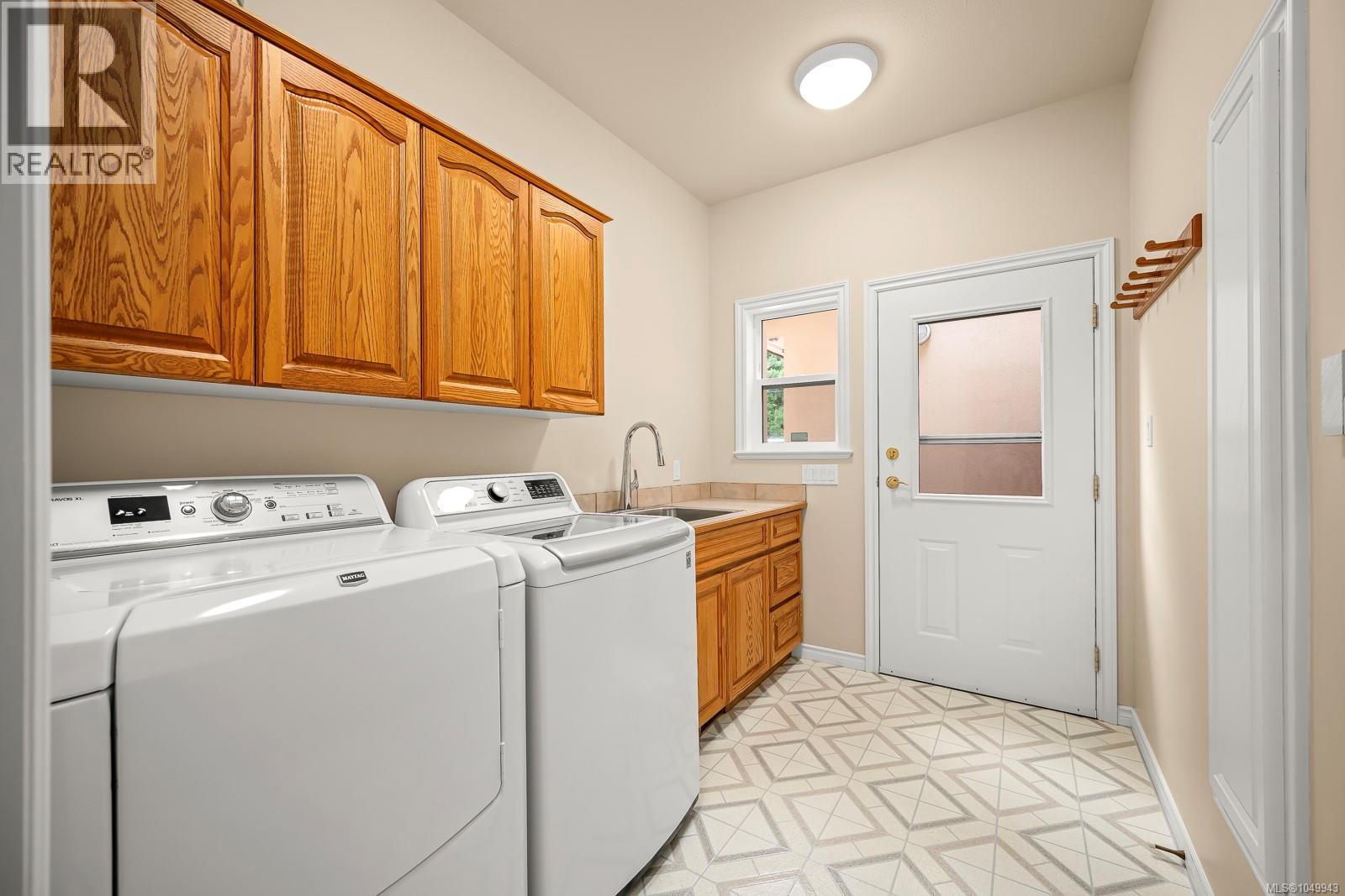 1292 Hudson Rd - 18