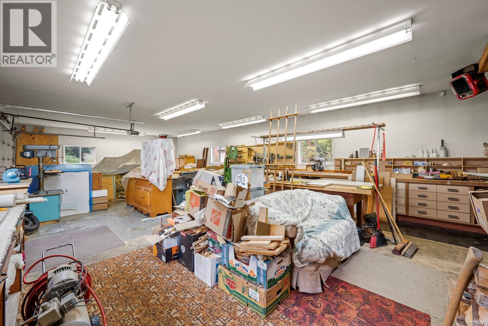 1292 Hudson Rd - 28