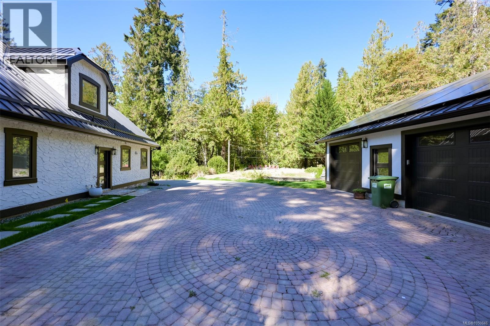8401 Lawrence Rd - 61