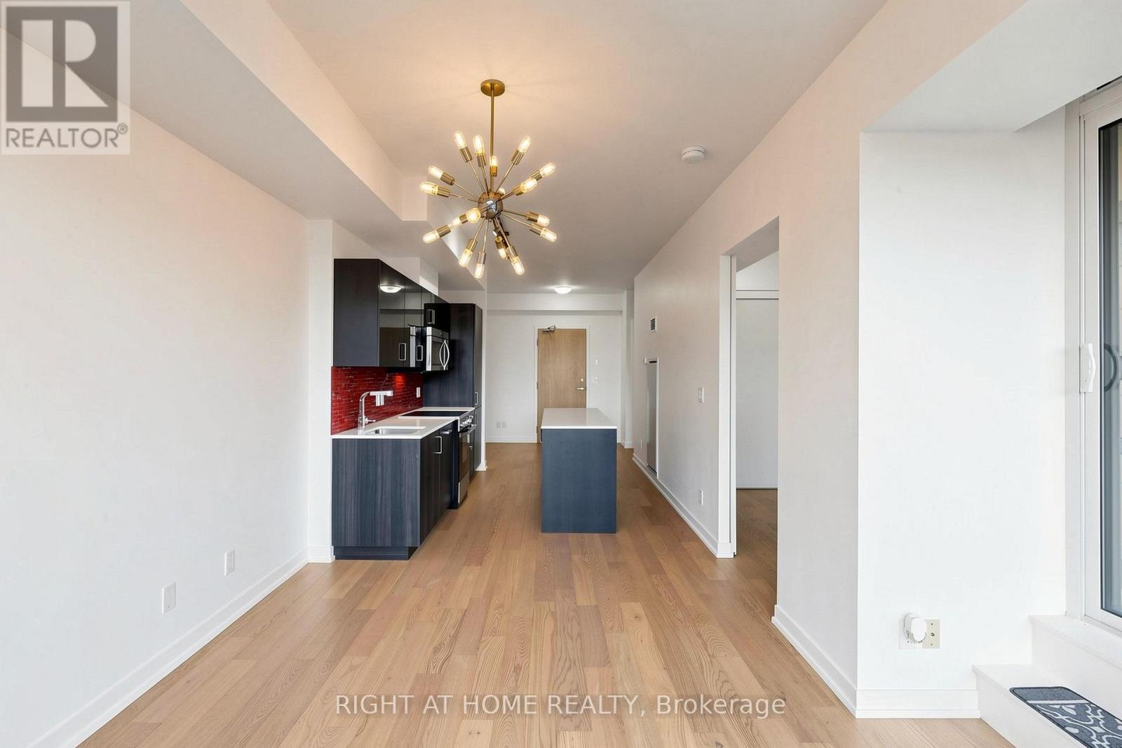 #307 36 HOWARD PARK AVENUE - 11