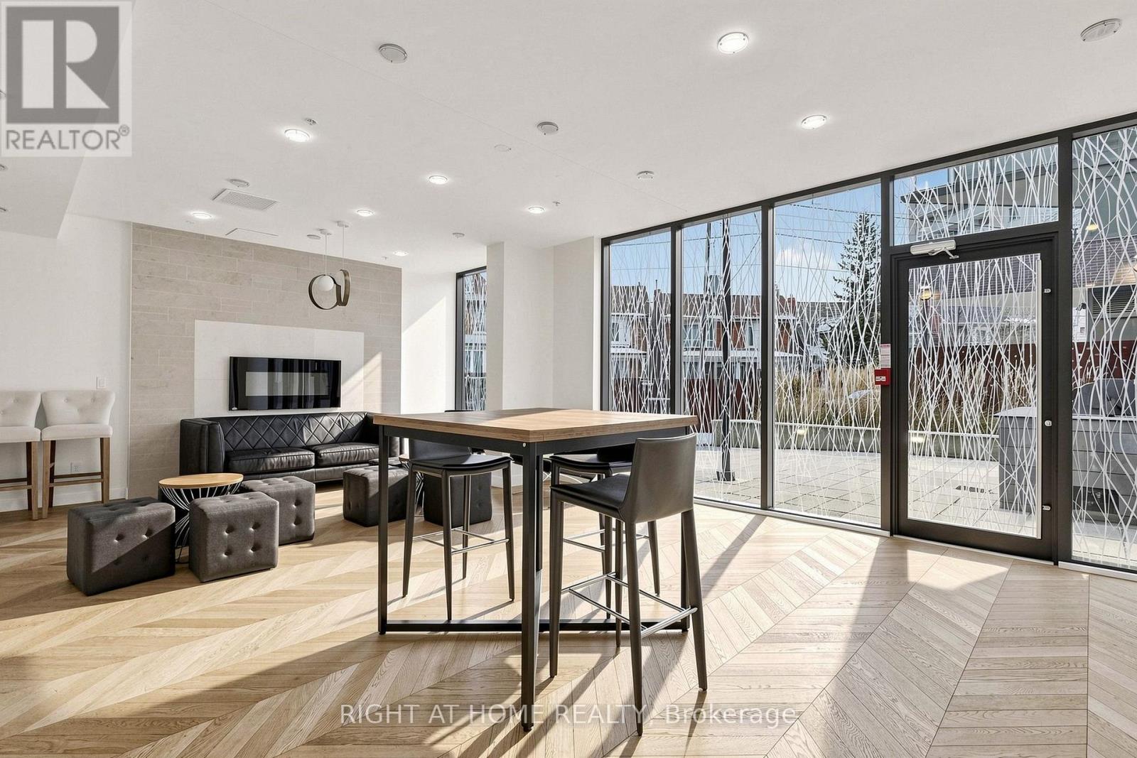 #307 36 HOWARD PARK AVENUE - Image 40