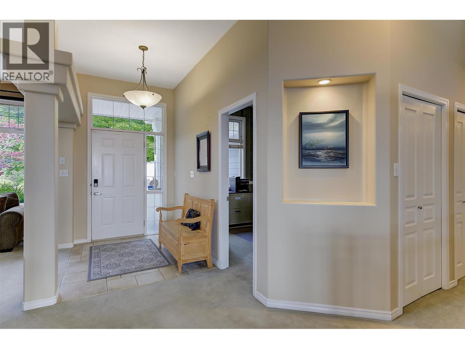  2280 Shannon Hills Drive, West Kelowna