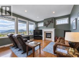 Dining nook - 2280 Shannon Hills Drive, West Kelowna, BC V4T2P1 Photo 21