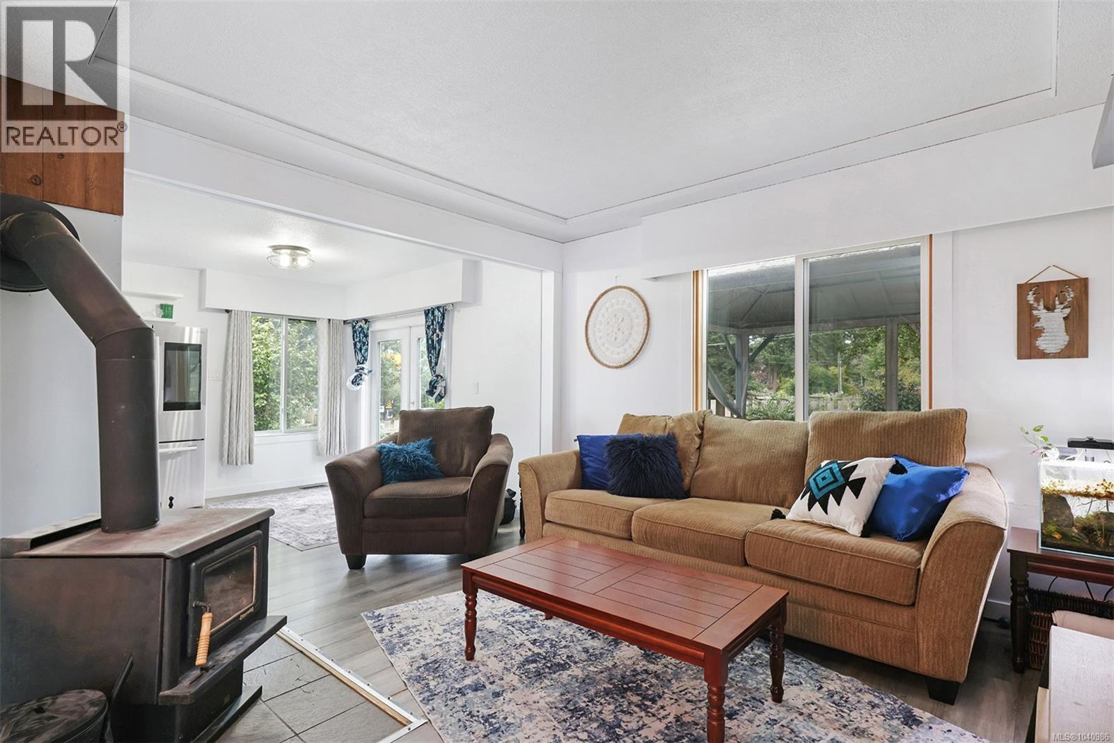 3863 Howard Ave - Image 17