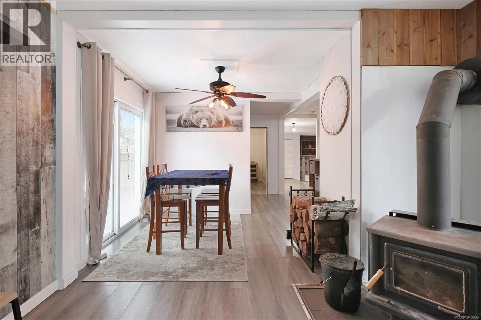 3863 Howard Ave - Image 24