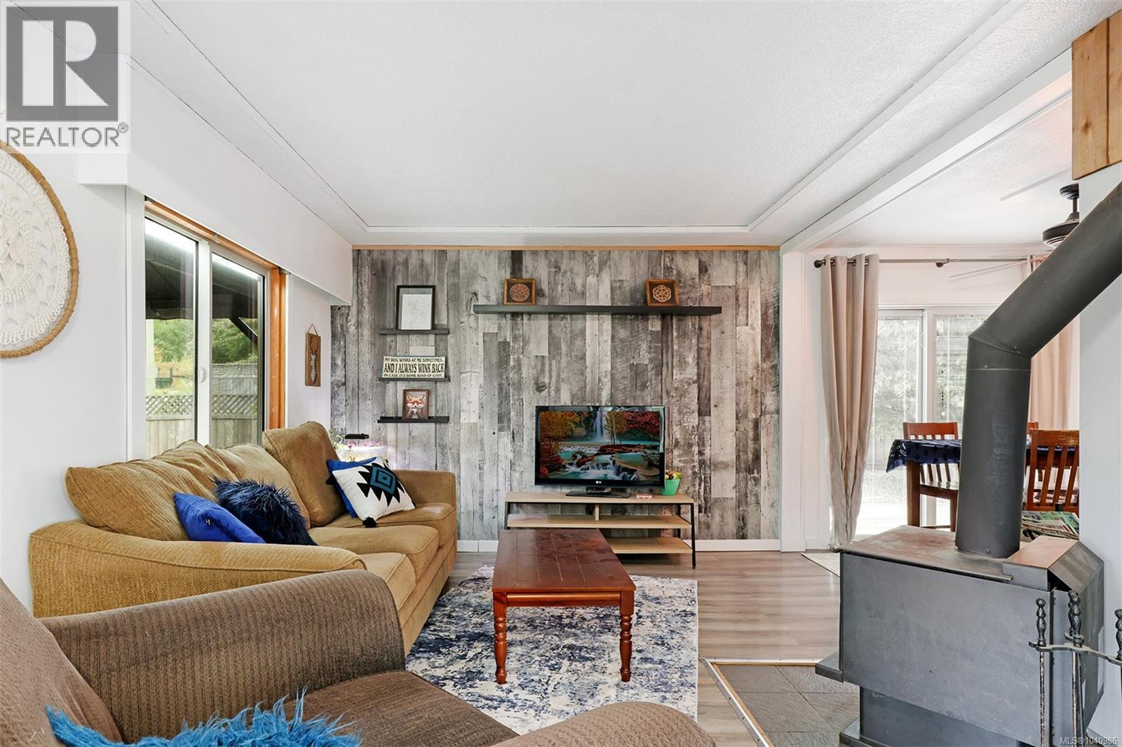 3863 Howard Ave - 6