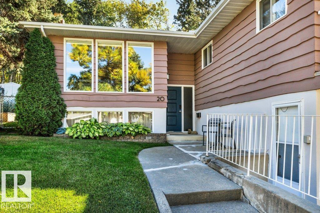 20 Beaverbrook CR - 2
