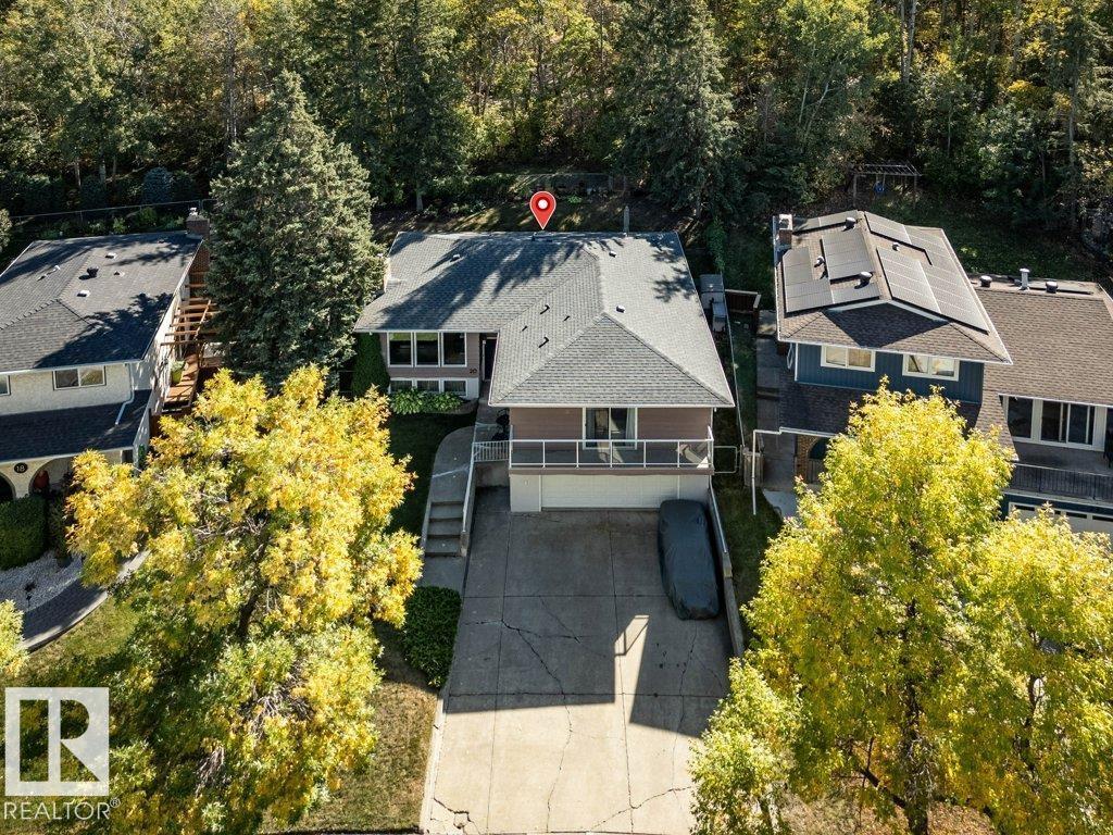 20 Beaverbrook CR - 4