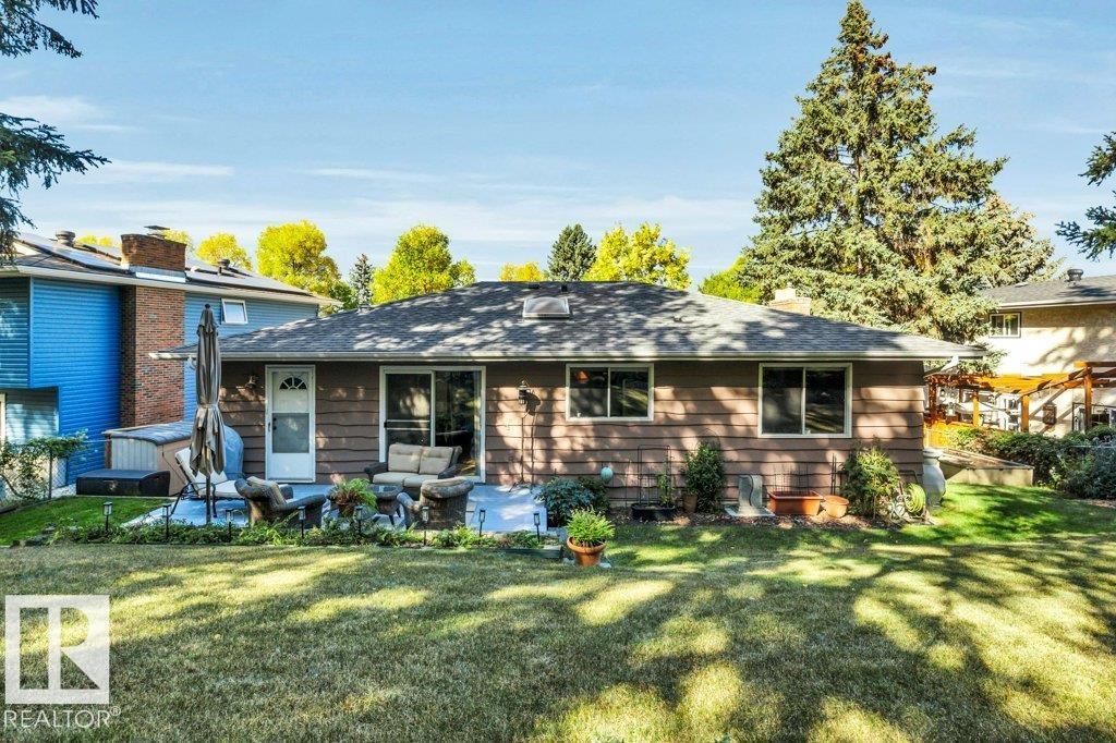 20 Beaverbrook CR - 48