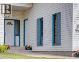 7956 71 Avenue Nw, Calgary, AB T3B4J3 Photo 37