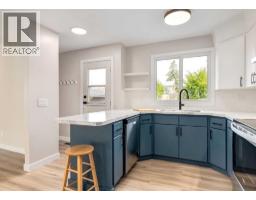 Furnace - 7956 71 Avenue Nw, Calgary, AB T3B4J3 Photo 13