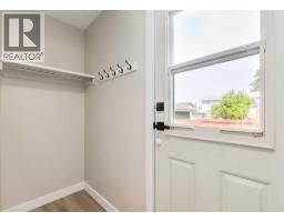 Laundry room - 7956 71 Avenue Nw, Calgary, AB T3B4J3 Photo 14