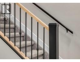 7956 71 Avenue Nw, Calgary, AB T3B4J3 Photo 33