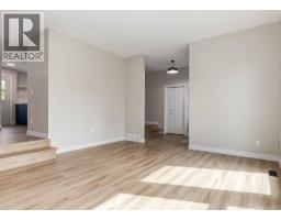 Primary Bedroom - 7956 71 Avenue Nw, Calgary, AB T3B4J3 Photo 6