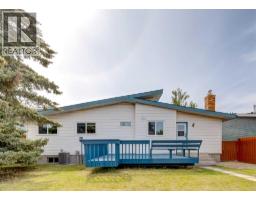 7956 71 Avenue Nw, Calgary, AB T3B4J3 Photo 41
