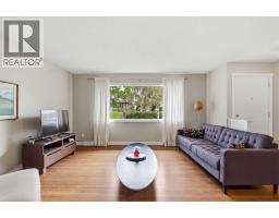 Bedroom - 163 Flavelle Road Se, Calgary, AB T2H1G1 Photo 6