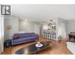 3pc Bathroom - 163 Flavelle Road Se, Calgary, AB T2H1G1 Photo 7